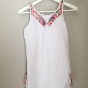 Tonic activewear dual fit tank, white. Size XL